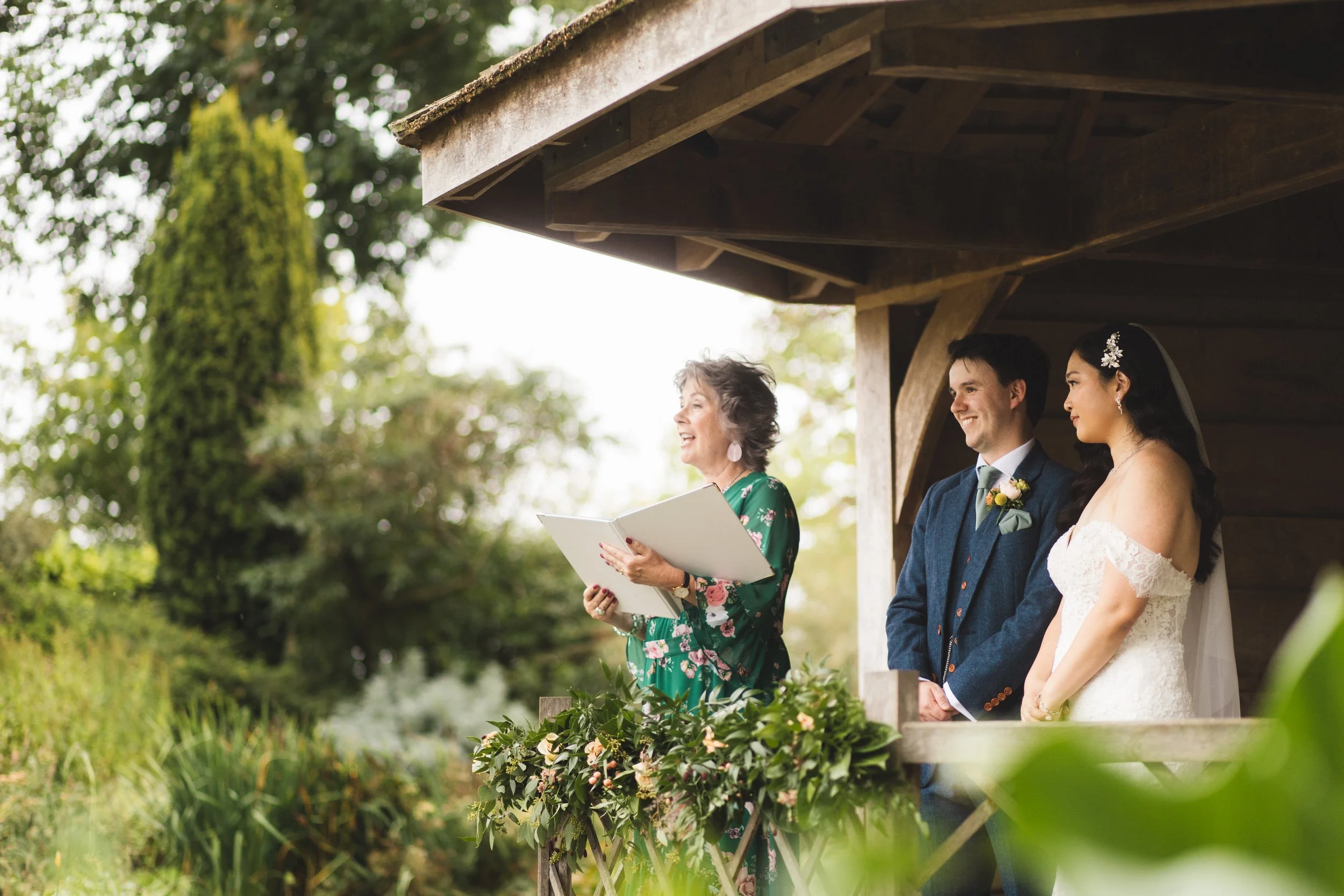 39__celebrant-outdoor-wedding-south-farm-hertfordshire.jpg