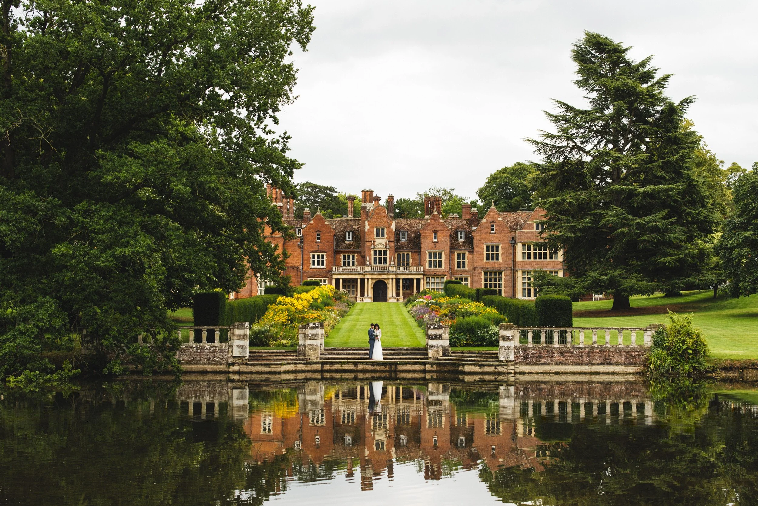 079_wimpole-gardens-longstowe-hall-cambridge-wedding-photography_cat-lane-photo.jpg