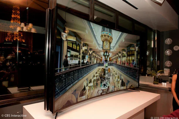 samsung_85_bendable_tv.jpg