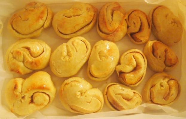 Smaller versions of glazed cinnamon danish.