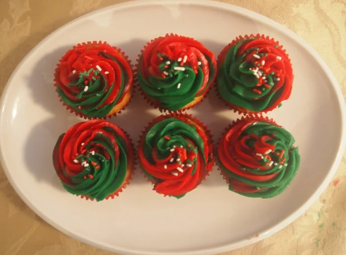 New vanilla with swirled icing. The icing smells Christmas themed.