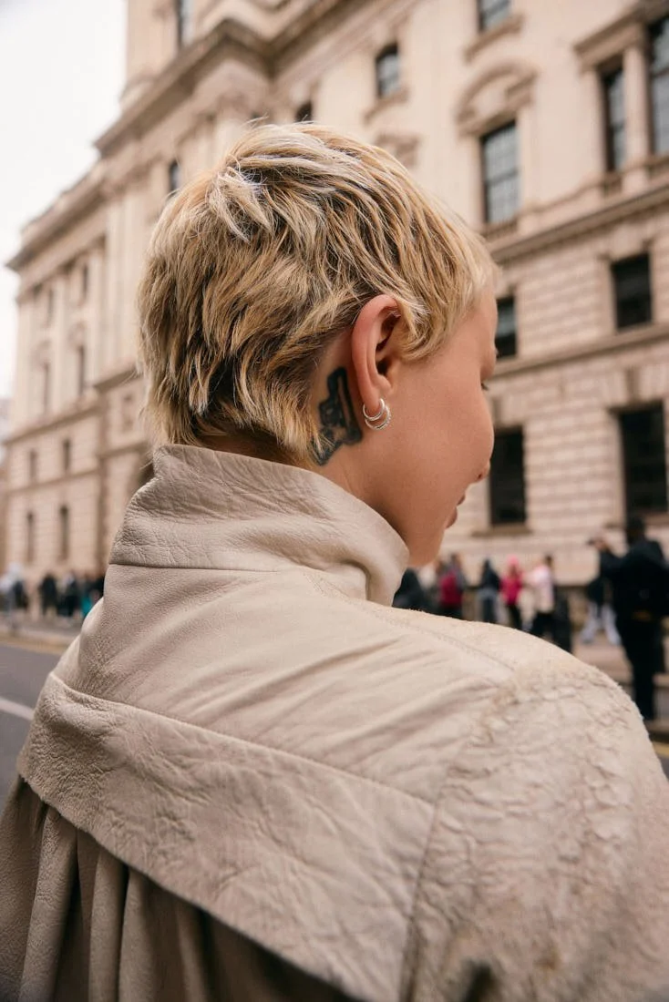 London Fashion Week Street Style LFW AW26 Copyright Ian Kobylanski LE MILE Magazine Outside The Shows