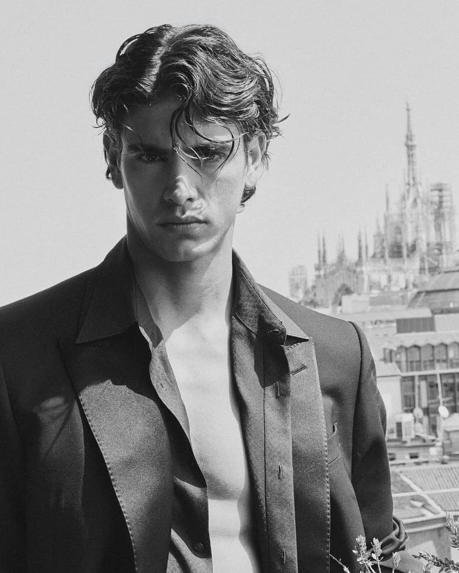 Sergio Perdomo LE MILE Magazine photo Cosimo Buccolieri SS26 Fashion Editorial Sergio wears a total look by LOUIS VUITTON
