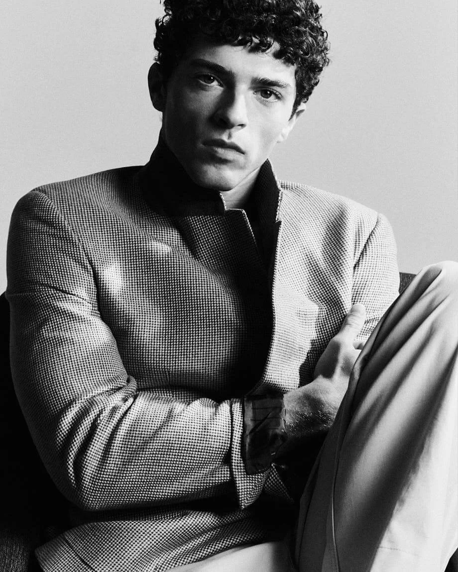 Rory Macleod Dancer Interview with LE MILE Magazine SS26 fashion digital cover Rory wears a total look by LORO PIANA