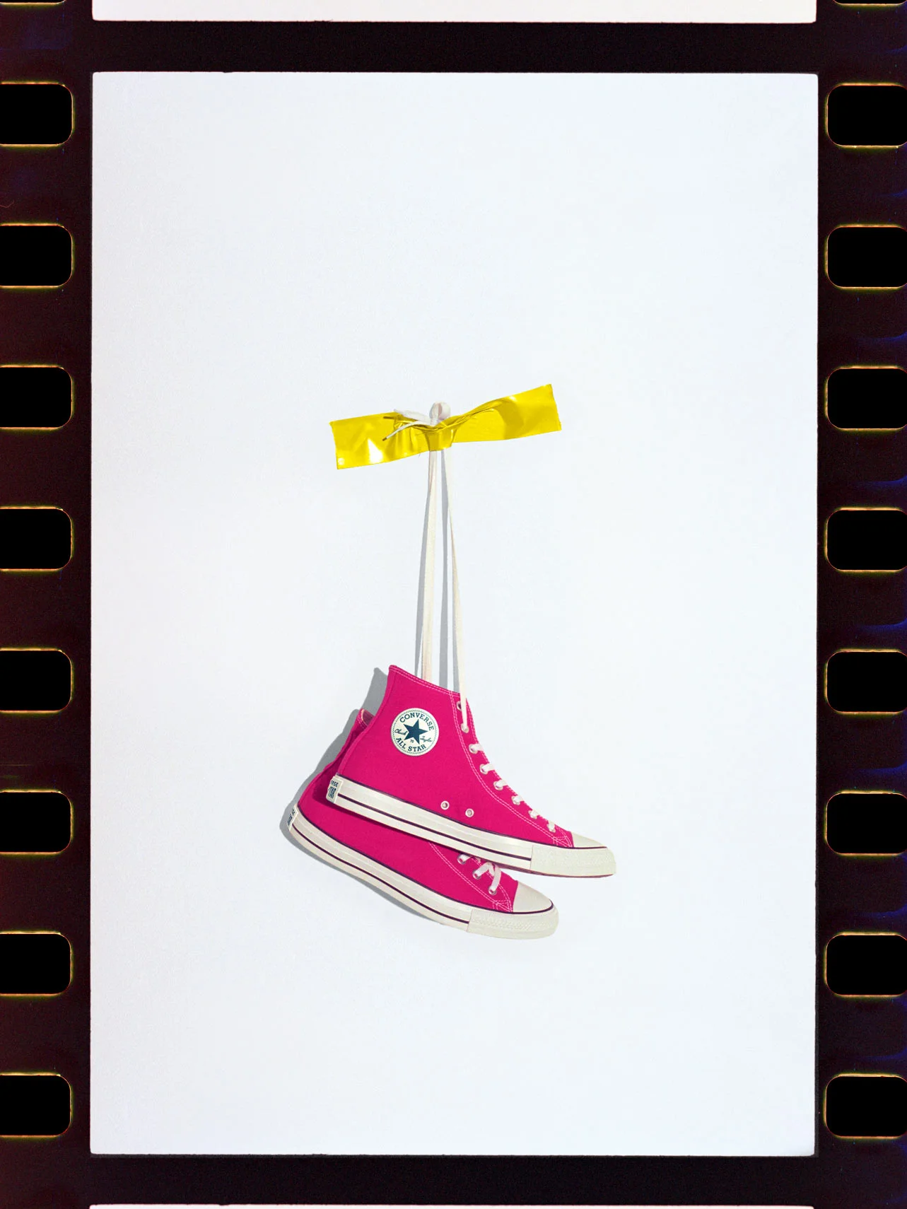 BOLD_Converse_FA18_CHUCK70_PINKPOP_HI_161441C_001-LE-MILE-Magazine.jpg