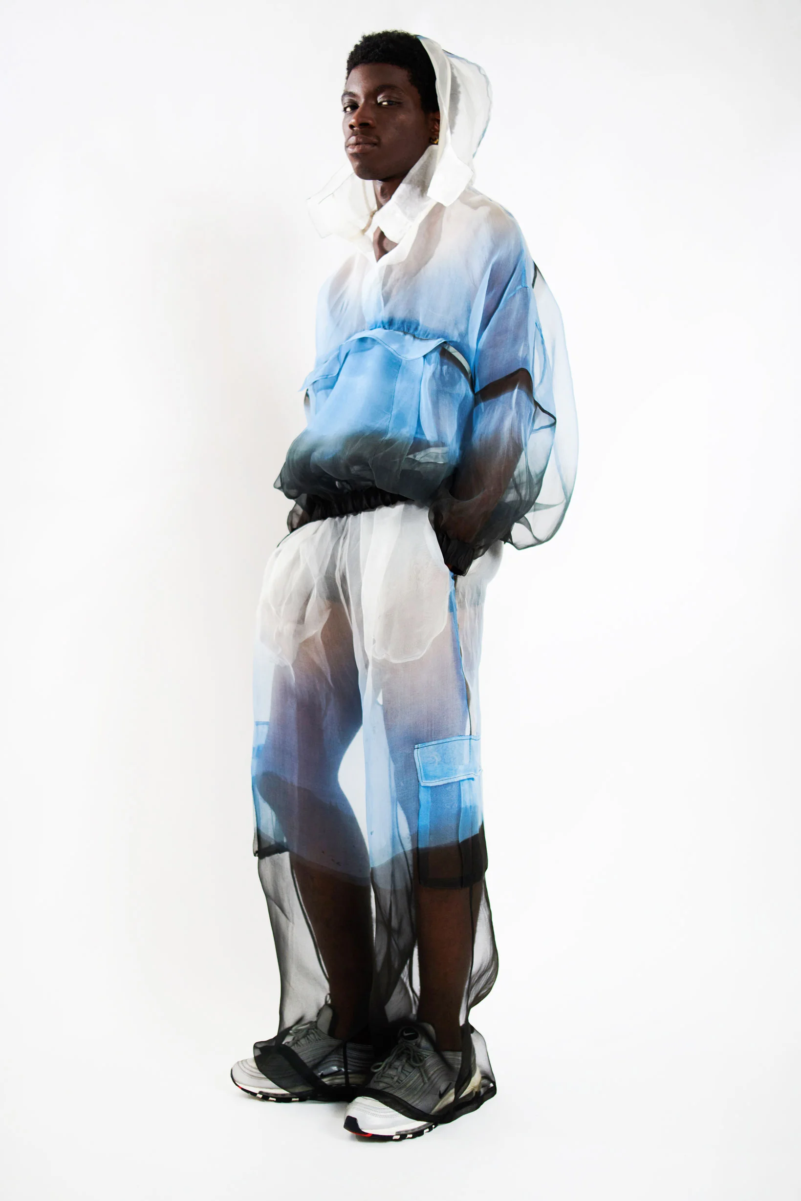 le-mile-magazine-published-by-le-mile-studios-alban-e.-smajli-5-SS20-ASTRID-ANDERSEN.jpg