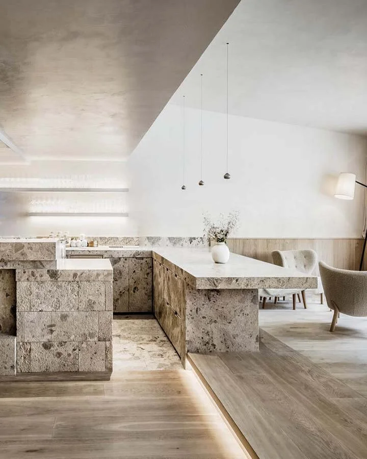 A Family Stay Between Meadow and Mountain 