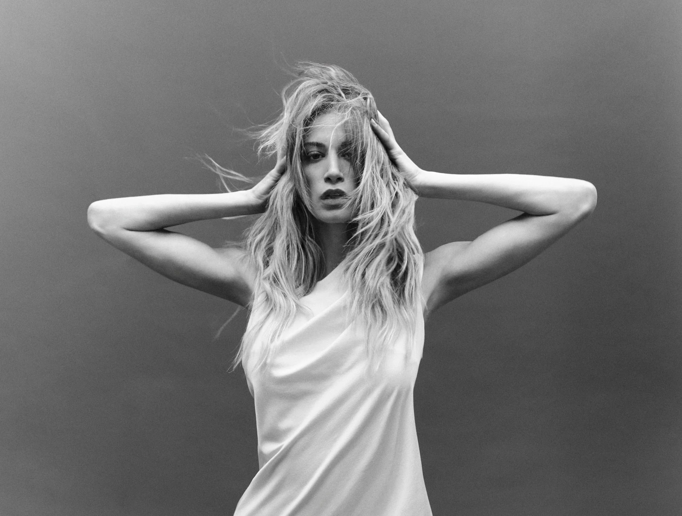 SS26 Womenswear - DANCING TIDES with Franceska Nuredini