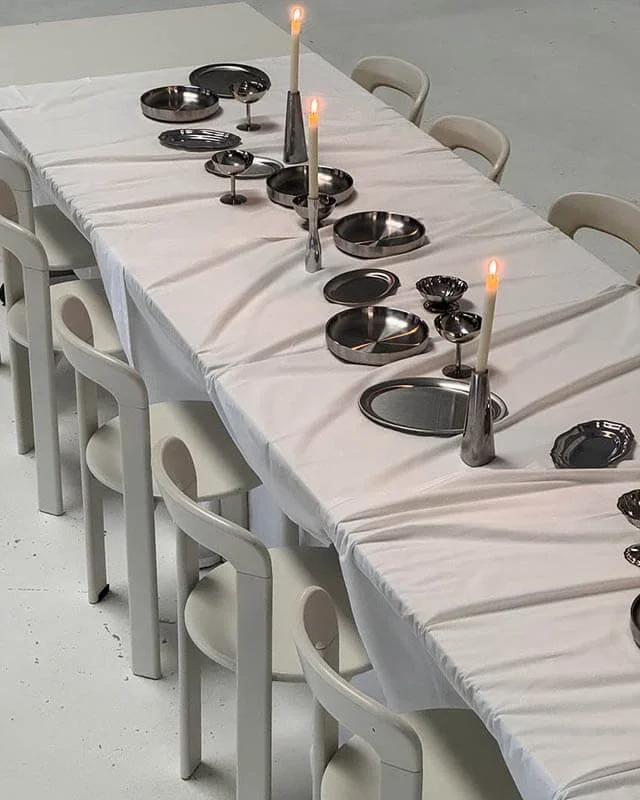 SOOS Atelier Teaches Us The Art of the Active Table 
