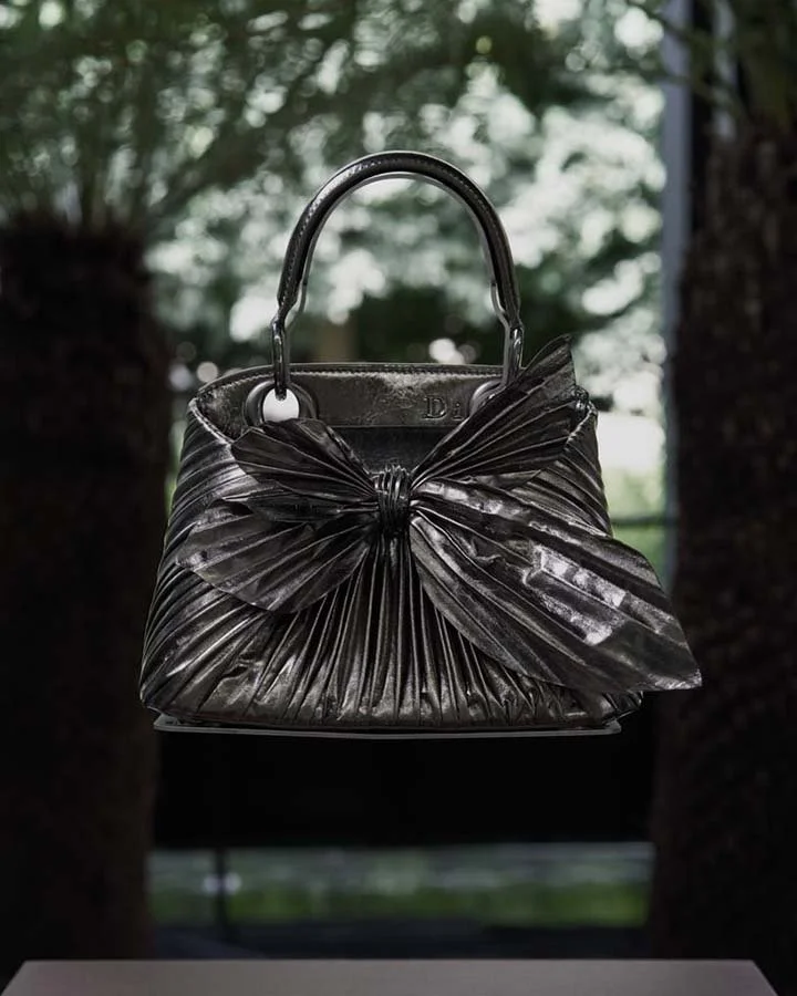 Jonathan Anderson Brings Lynda Benglis Into Dior Couture