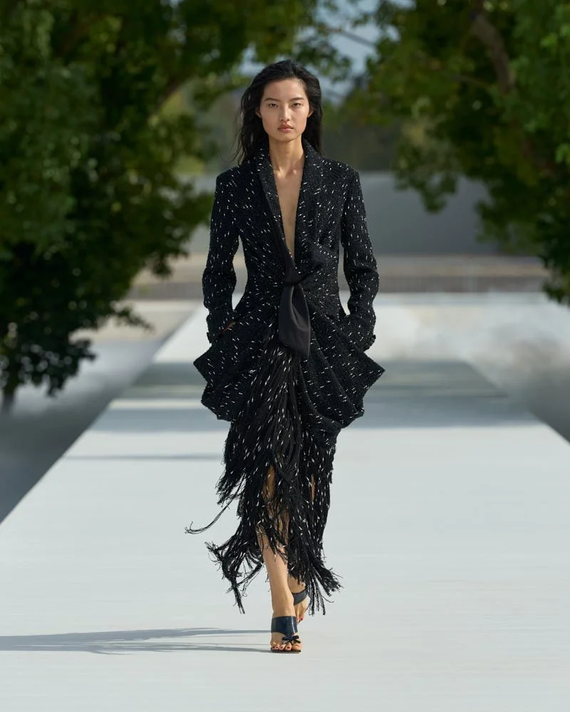 DIOR-Spring-Summer-2027-by-Jonathan-Anderson-Front-Runway-for-LE-MILE-Magazine 6.jpg