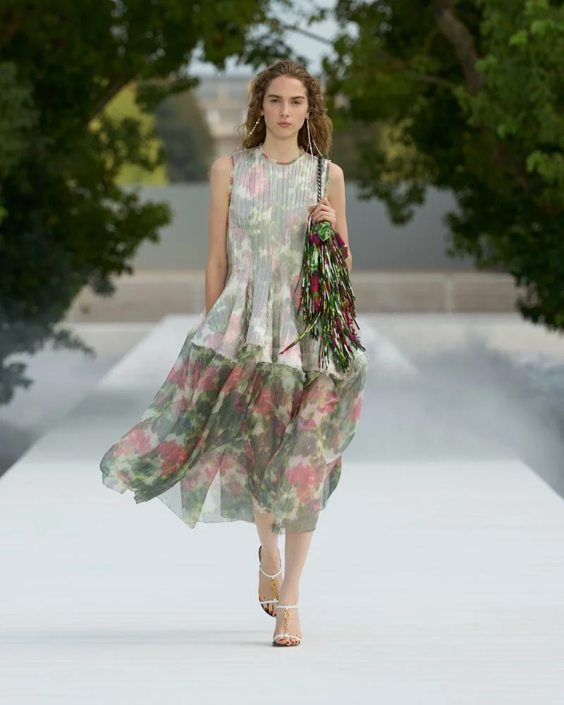 DIOR-Spring-Summer-2027-by-Jonathan-Anderson-Front-Runway-for-LE-MILE-Magazine 10.jpg