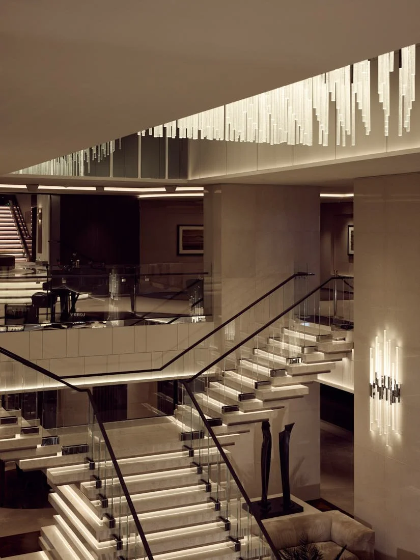 LE MILE Magazine PLACES Travel Toby Mitchell 2025 EXPLORA 2 LOBBY