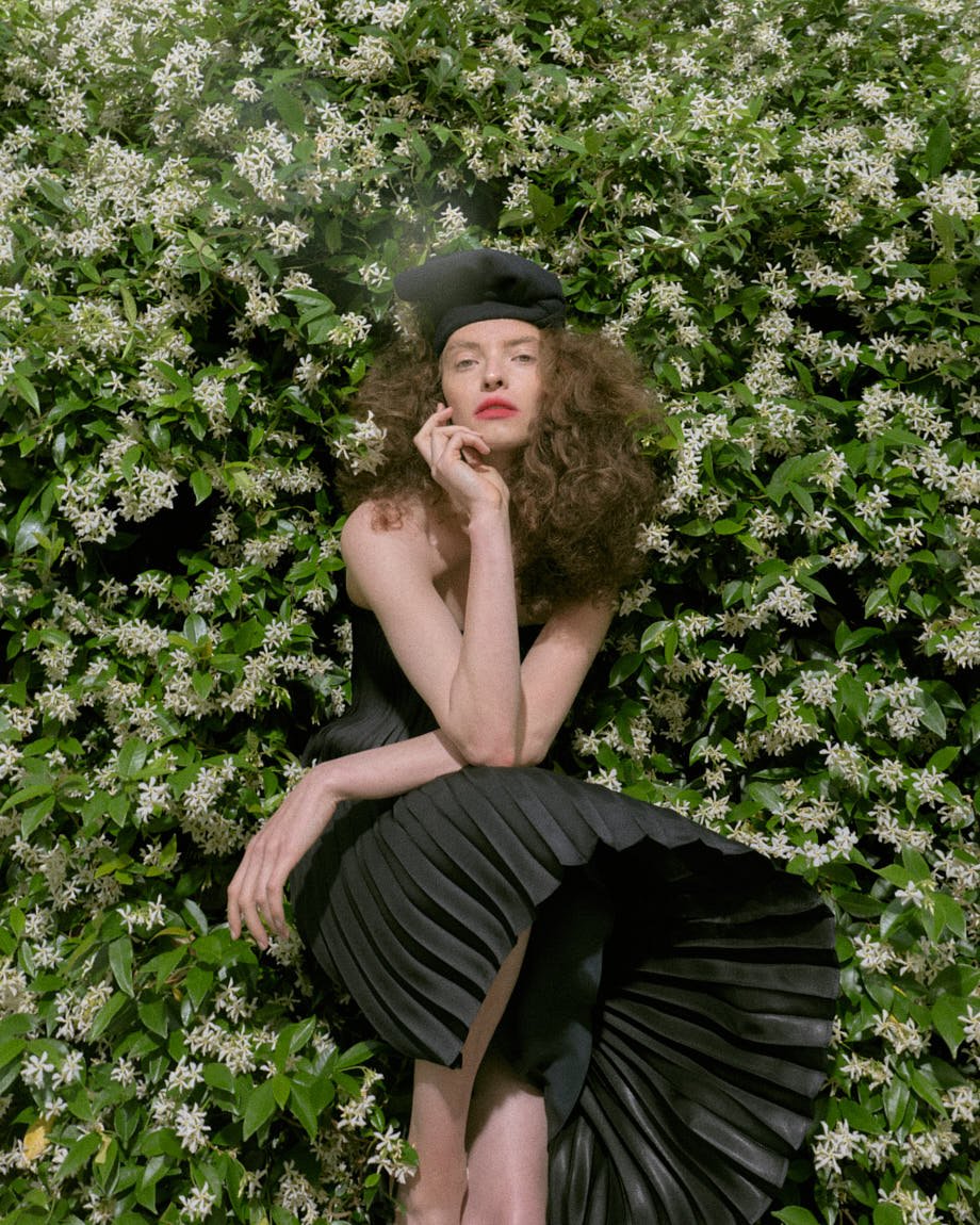 LE MILE Magazine Luisa Schumacher SS26 Editorial Luisa wears total look by LORO PIANA