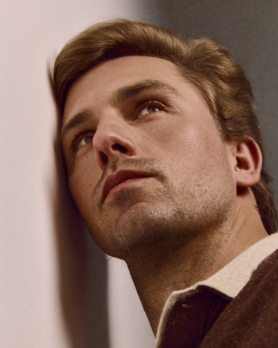 LE MILE Magazine James Yates GANT SS26 Digital Cover James wears a total look by GANT