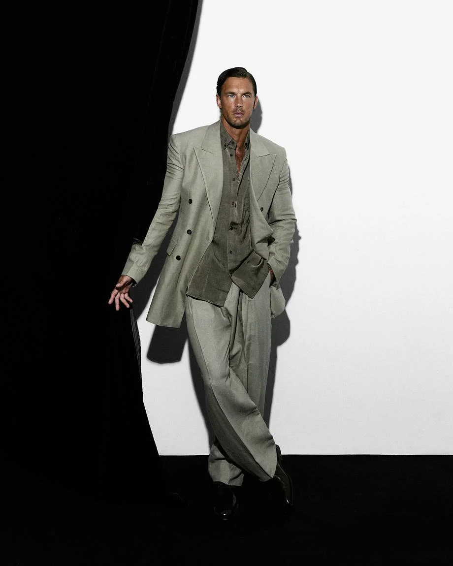 LE MILE Magazine Digital Cover CHRISTIAN HOGUE SS26 Christian wears a total look by FERRAGAMO