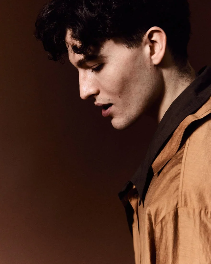 LE MILE Magazine Digital Cover SS26 model LUCA COBELLI photographer Cosimo Buccolieri lemilestudios Luca wears shirts by PAUL SMITH and LABO.ART