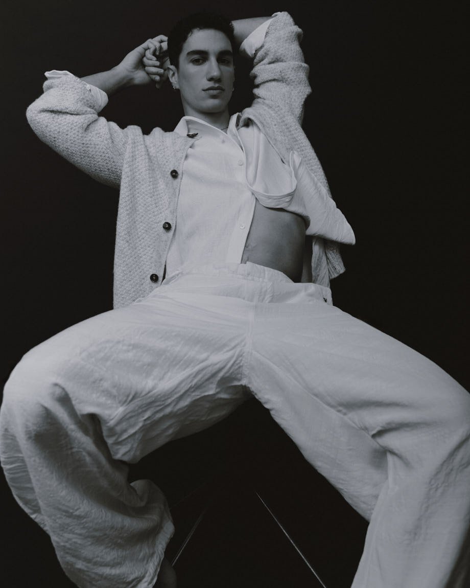 FABIO D'ADDONA for LE MILE Magazine photo by Andrea Cenetiempo wearing a total look by LORO PIANA