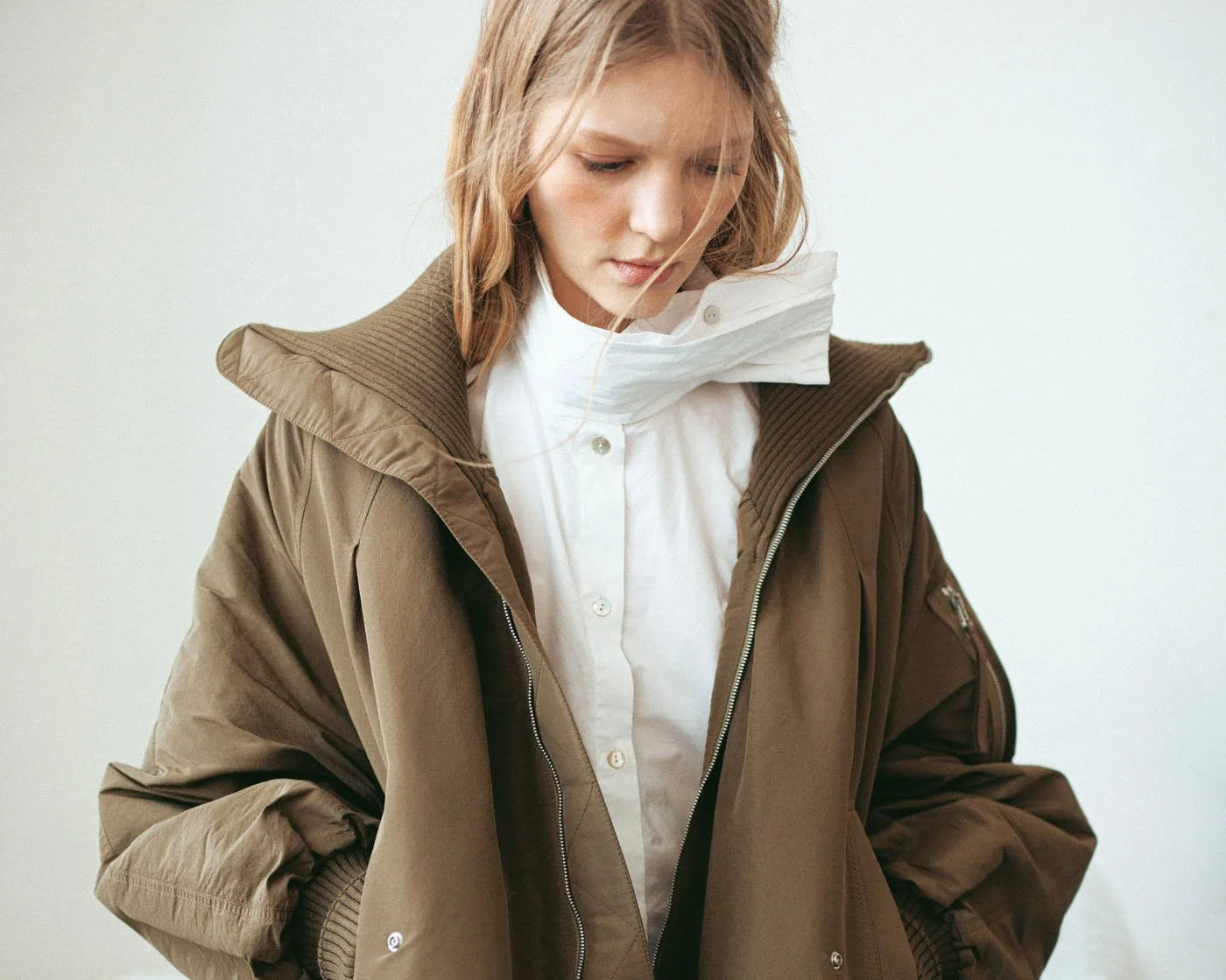 White Milano 2026 LE MILE Magazine photo Matteo D’Agostino total look ANNETTE GÖRTZ