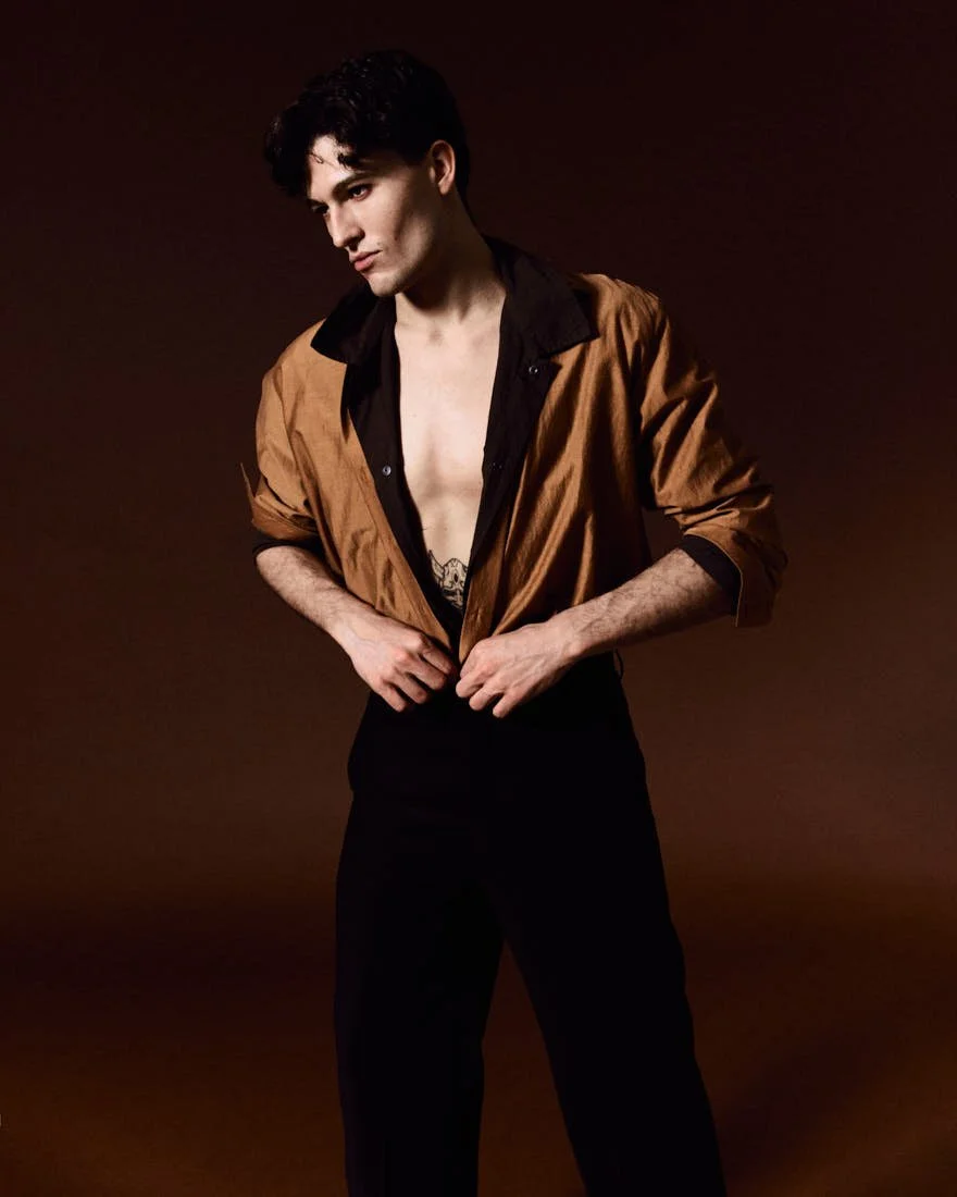 LE MILE Magazine Digital Cover SS26 model LUCA COBELLI photographer Cosimo Buccolieri lemilestudios Luca wears shirts by PAUL SMITH and LABO.ART, and pants by CANAKU