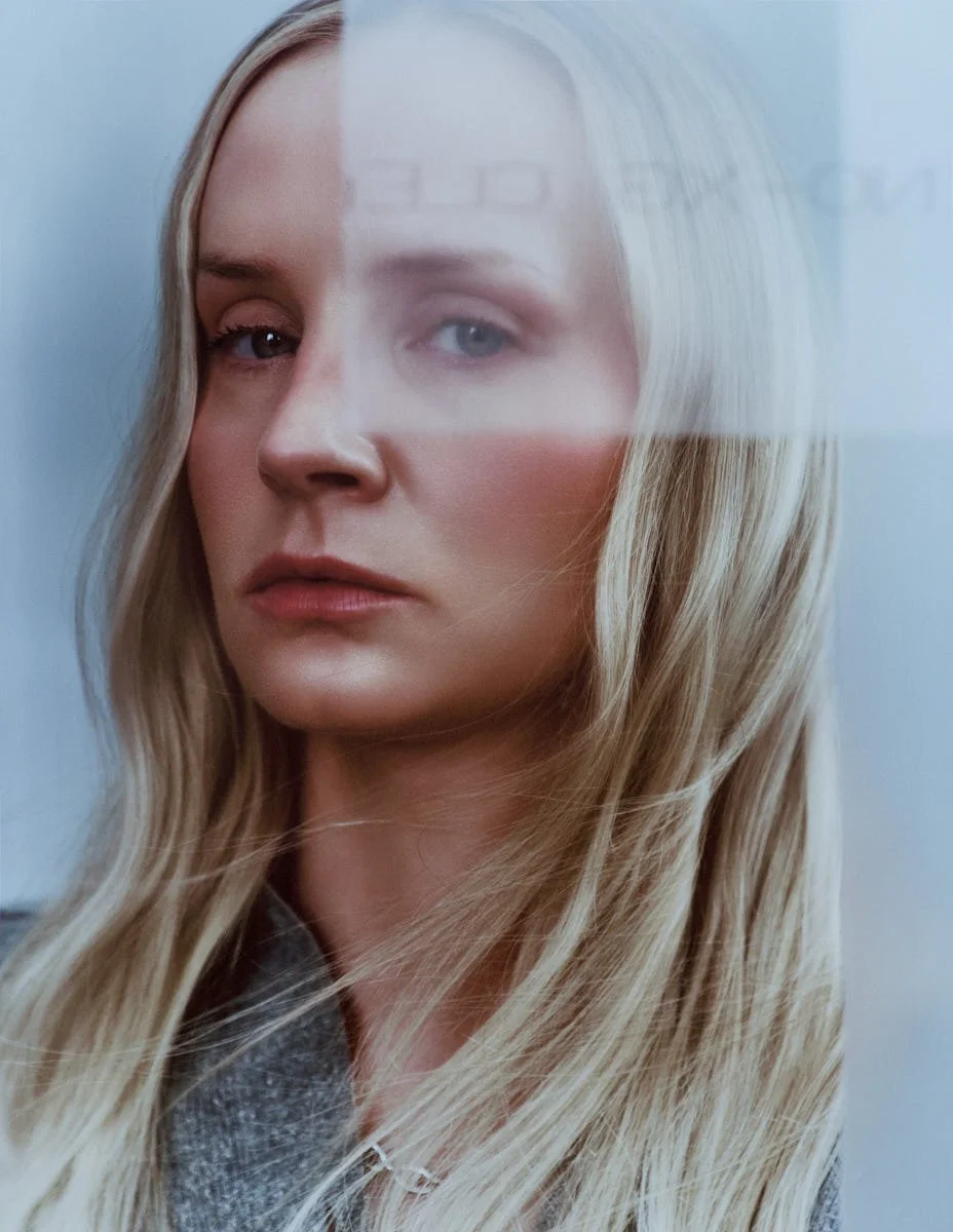 CHARLOTTE DAY WILSON LE MILE Magazine Digital Cover SS26 April Edition Charlotte wears a HELGA womens polo by CALVIN KLEIN COLLECTION and a necklace by GRISÉ