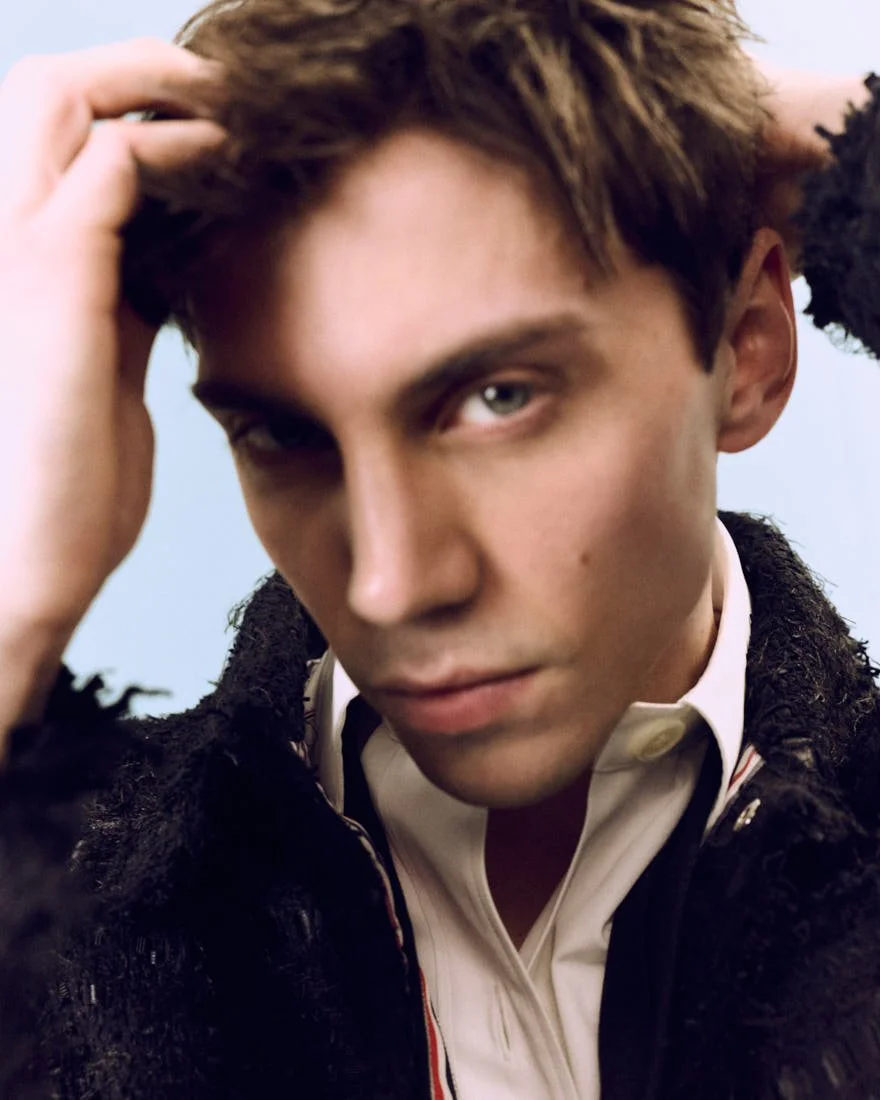 LE MILE Magazine Dancer MATTEO MICCINI Interview SS26 Fashion Editorial Matteo wears total look THOM BROWNE