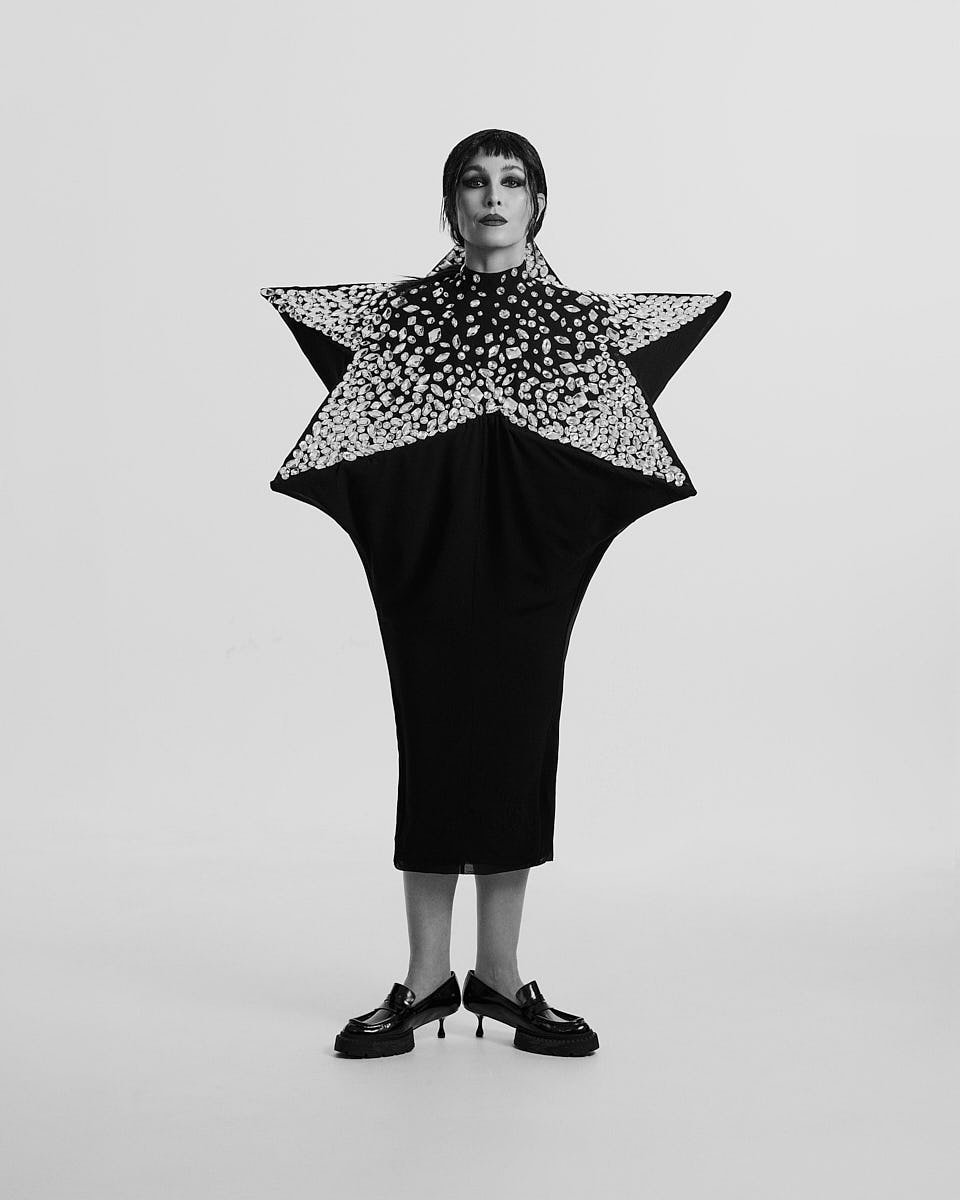 Noomi Rapace Cover Story for LE MILE Magazine Interview with Alban E. Smajli Noomi wears a dress by COMME DES GARÇONS and shoes by COMME DES GARÇONS X MEXICANA