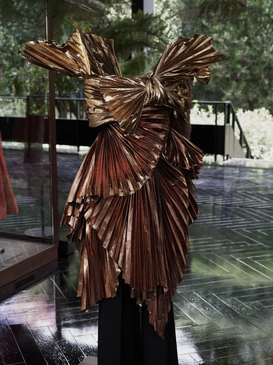 DIOR Haute Couture Exhibition with artist LYNDA BENGLIS GRAMMAR OF FORMS in Paris for LE MILE Magazine