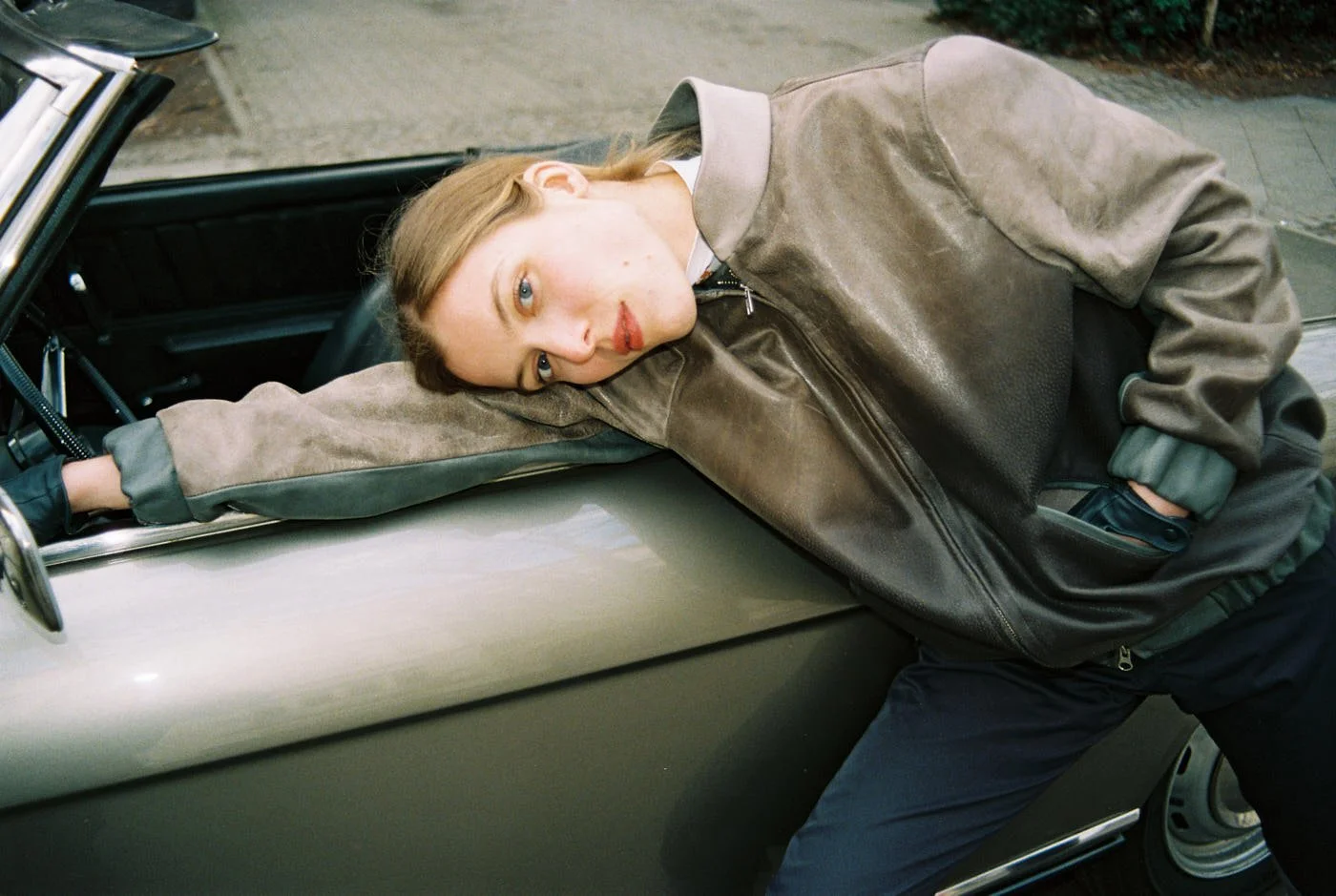 Esra von Kornatzki LE MILE Magazine photo Julian Melzer