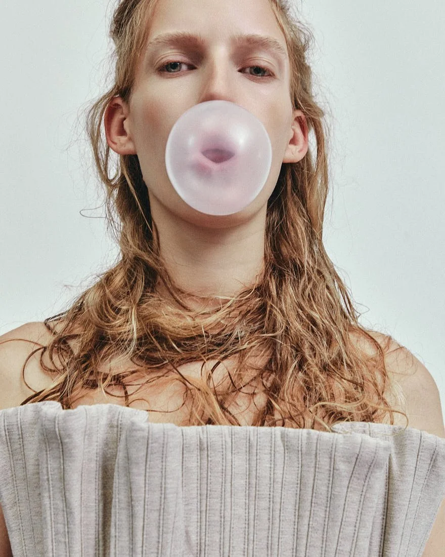 KIRA ALFERINK for LE MILE Magazine Digital Fashion Editorial SS26 photo by Antonio Crotti Kira wears a corset by LOUIS VUITTON