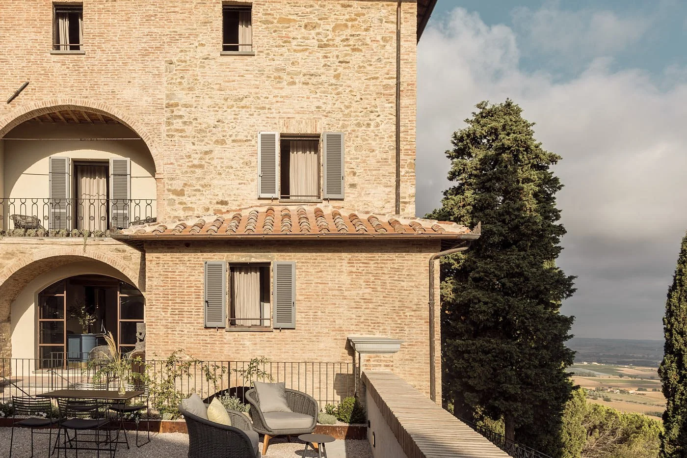 Rastrello Boutique Hotel in Umbria for LE MILE Magazine by Chidozie Obasi