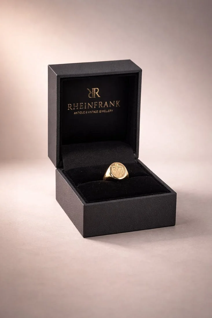 Antique and vintage engagement rings from Rheinfrank & Holzfuss, featuring historic diamond and gemstone designs spanning more than two centuries of jewellery making.