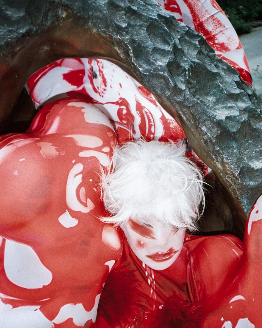 Grebnellaw photographed by Daniil Kudriavtcev for LE MILE Magazine Artist´s Interview