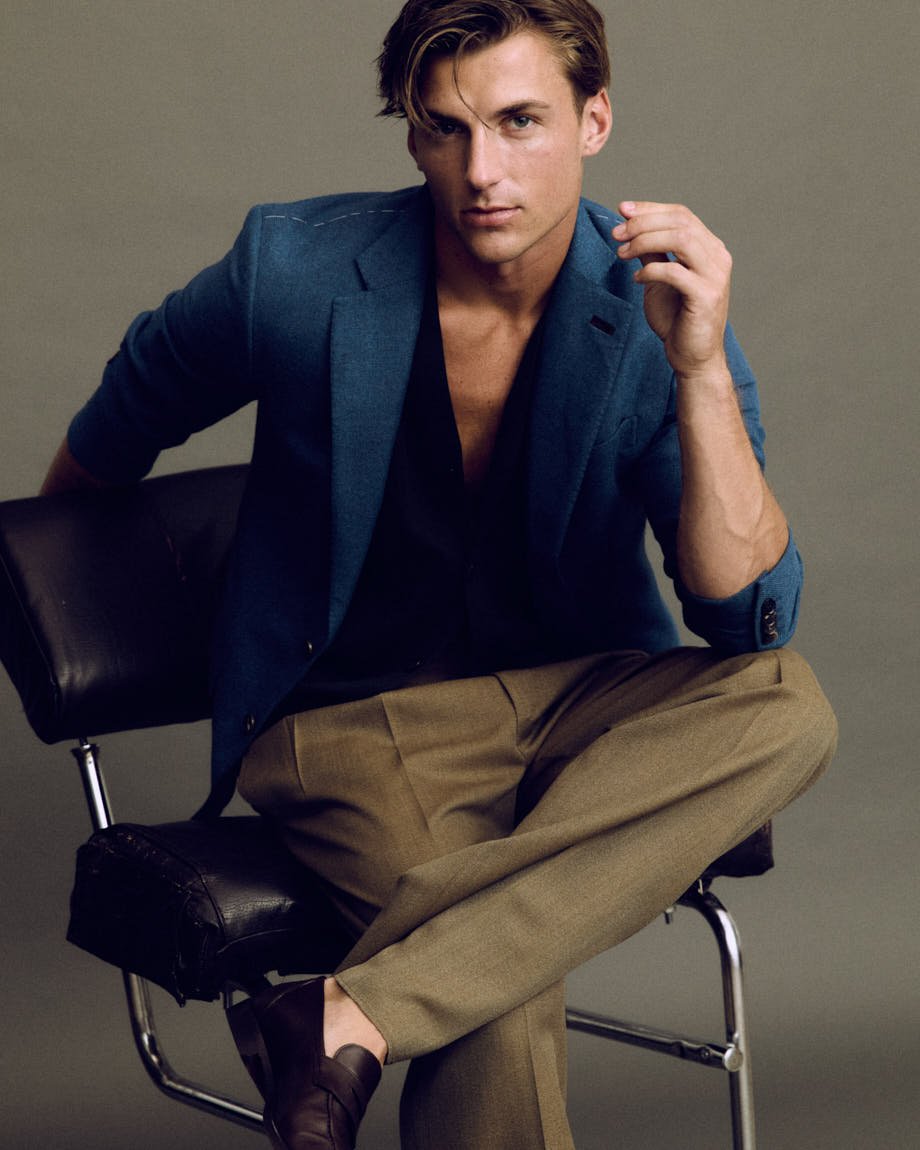 TED PULLIN LE MILE Magazine SS26 Runner Interview Fashion Editorial Luxury Brands Ted wears total look by LORO PIANA