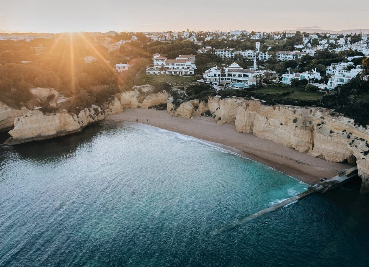 Vila Vita Parc sunset LE MILE Magazine