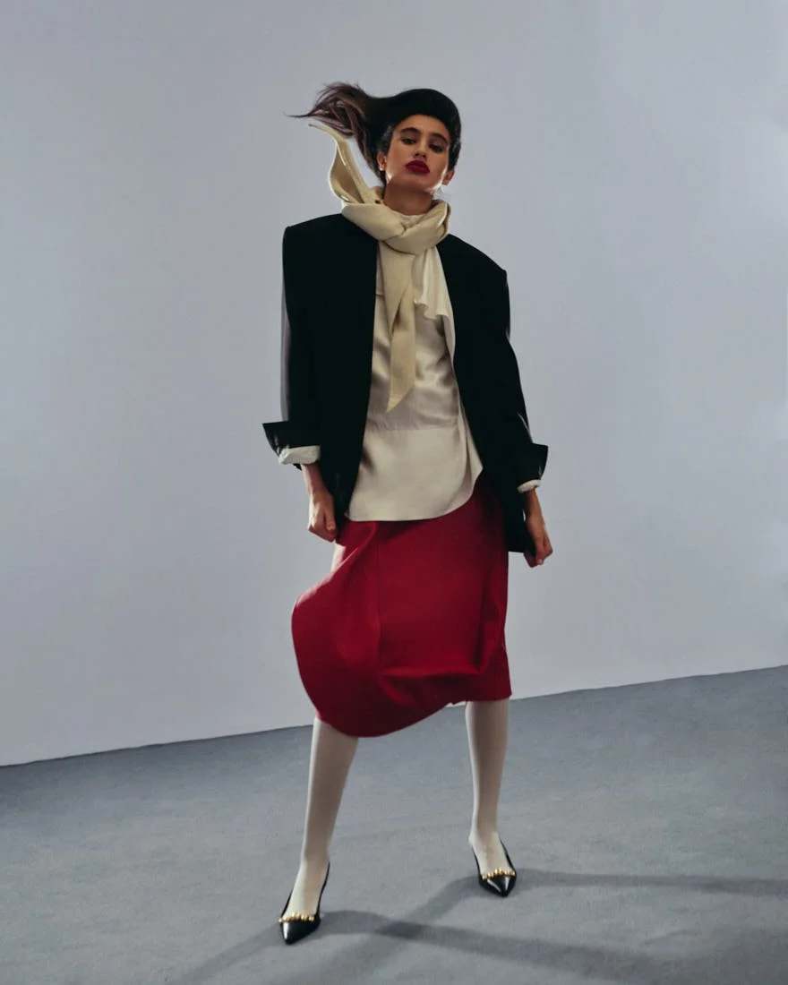 LE MILE Magazine model Mariana Goncalves photo Cosimo Buccolieri SS26 COVER Mariana wears a blazer by MICHAEL KORS, a shirt and skirt by FERRAGAMO, a shirt by LABO.ART, shoes by A.BOCCA, a scarf by BRIONI and tights by CALZEDONIA