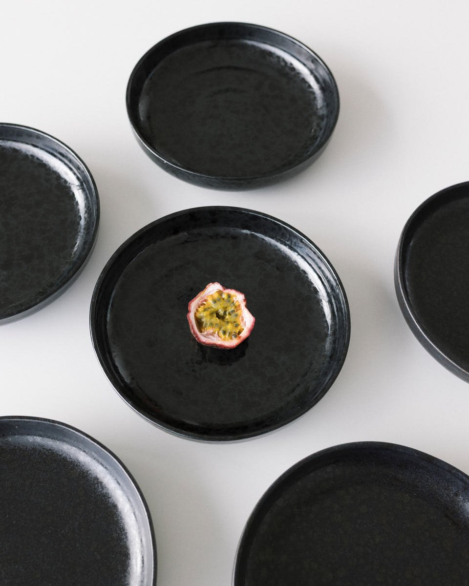 Tablewear by Portofino Ceramica LE MILE Magazine black Bento Diner Plates