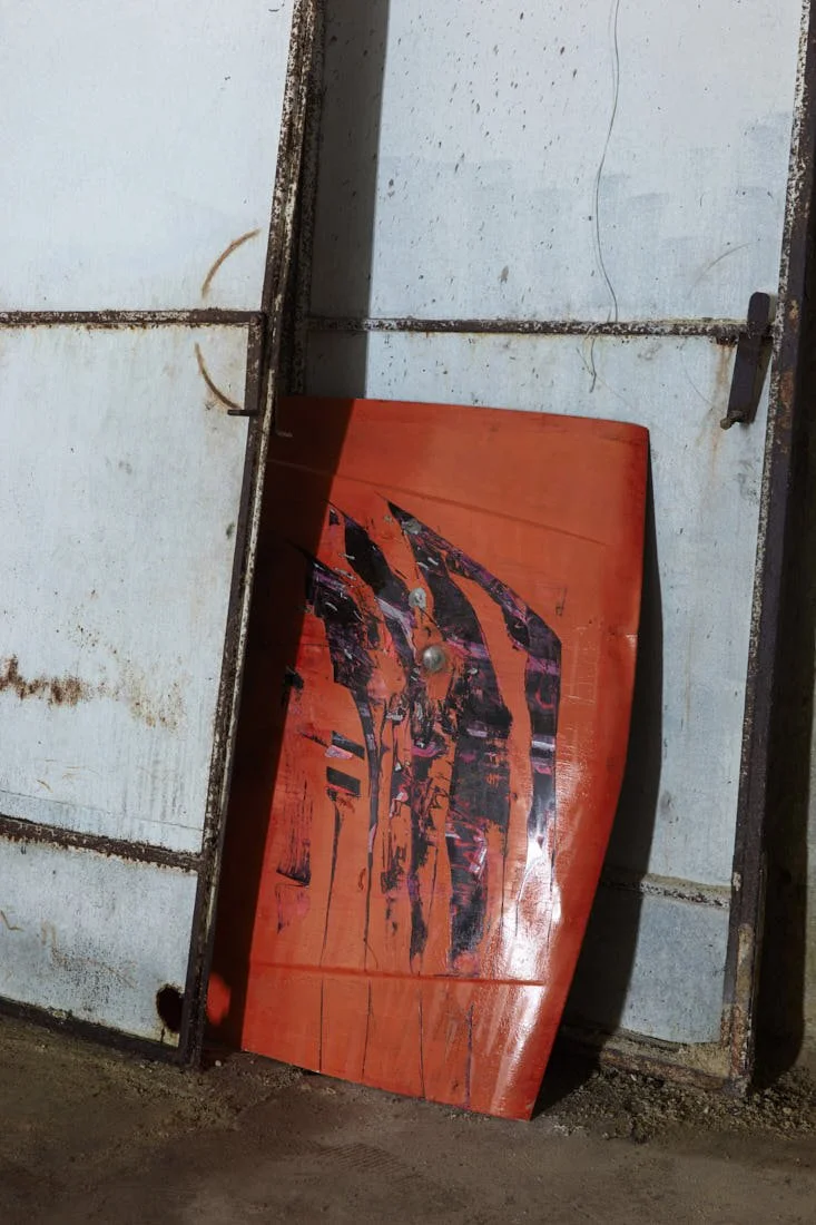 Untitled (bonnet), 2014, acrylic paint on car bonnet, 97 × 128 × 6 cm, presented as part of MMM at art quarter budapest, Budapest, Hungary, 2020. Image by Dávid Biró