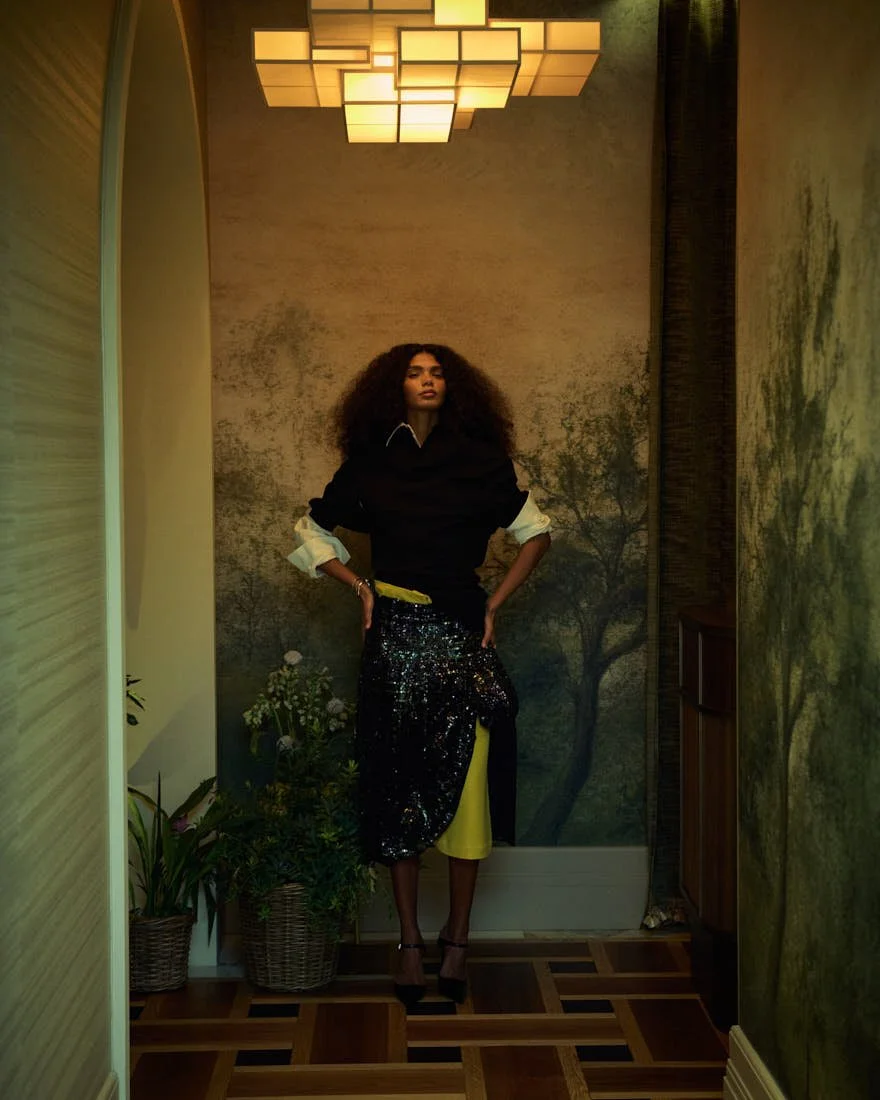 Beatriz Pimentel for LE MILE Magazine SS26 Editorial photo Cosimo Buccolieri Beatriz wears skirts by N21 and TORY BURCH, shirt and t-shirt by ISSEY MIYAKE, shoes by PREMIATA, rings by PEREZ DE VECCHI and bracelet by LAG WORLD