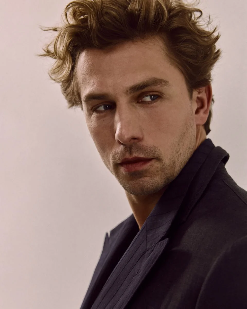 LE MILE Magazine James Yates GANT SS26 Digital Cover James wears a total look by GANT