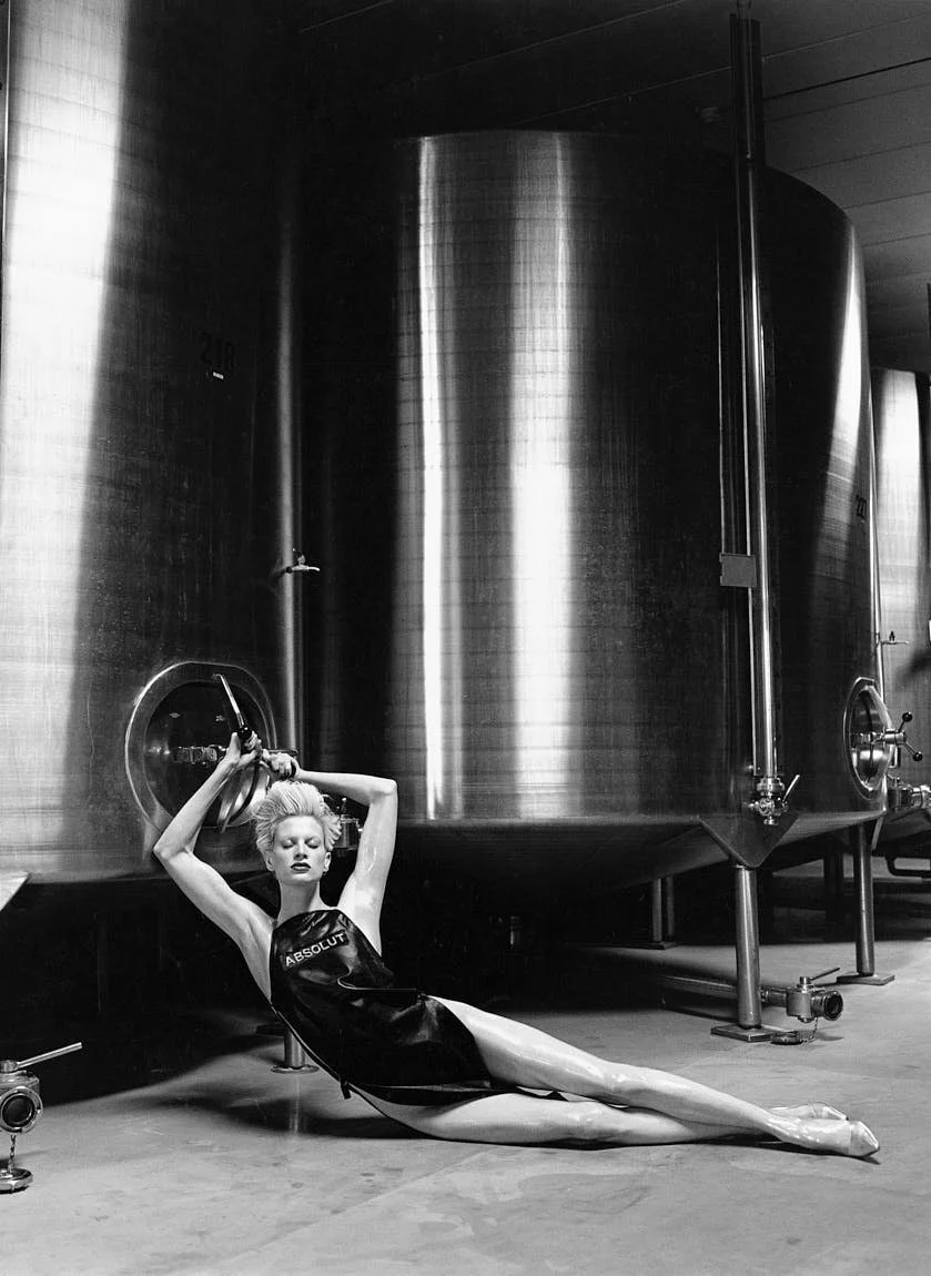 Helmut Newton Absolut Vodka, Sweden 1995 © Helmut Newton Foundation