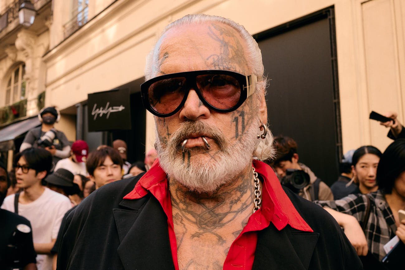 Yohji Yamamoto Paris Fashion Week PFW SS27 Menswear LE MILE Magazine Outside The Show Ian Kobylanski
