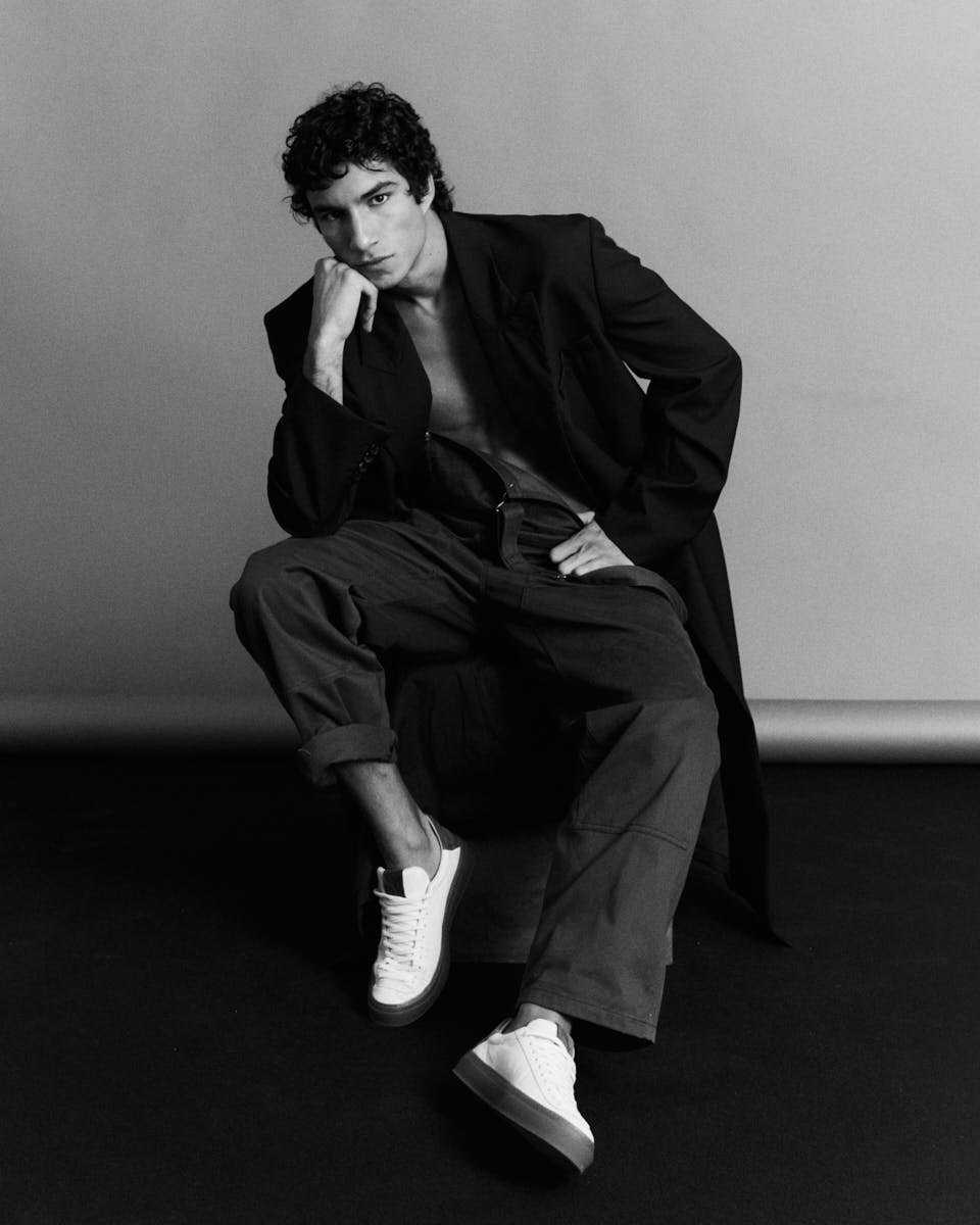Duncan Yair wearing MOSCHINO and AQV A ALTA, photographed by Cosimo Buccolieri for LE MILE Magazine.