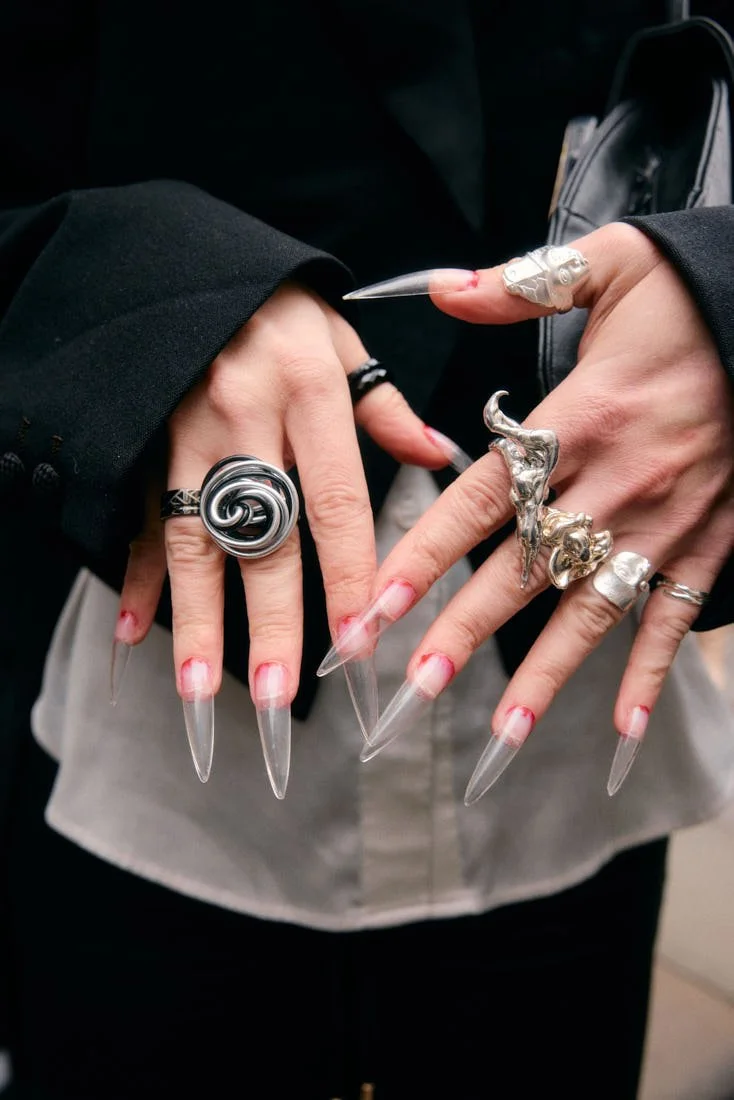 London Fashion Week Street Style LFW AW26 Copyright Ian Kobylanski LE MILE Magazine Outside The Shows