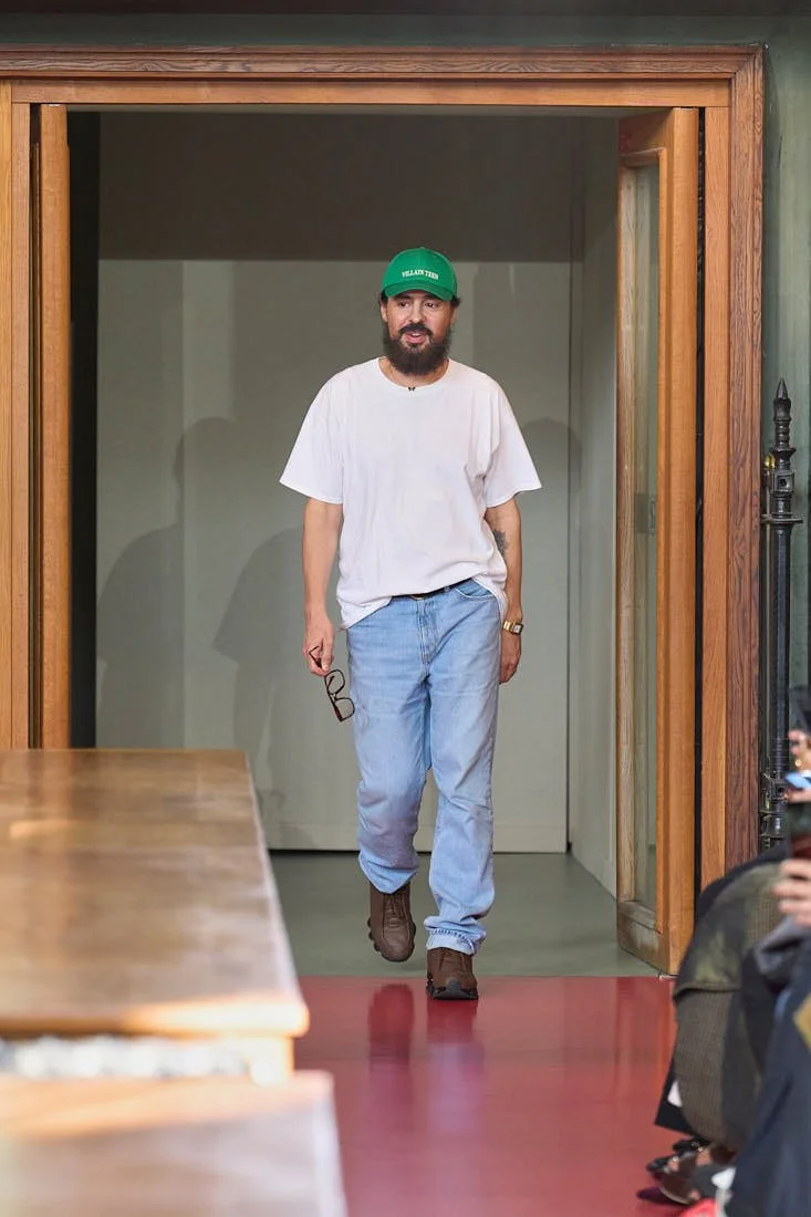 VALENTINO ANTIBIBLIOTECA by ALESSANDRO MICHELE SS27 Show during Paris Fashion Week for LE MILE Magazine