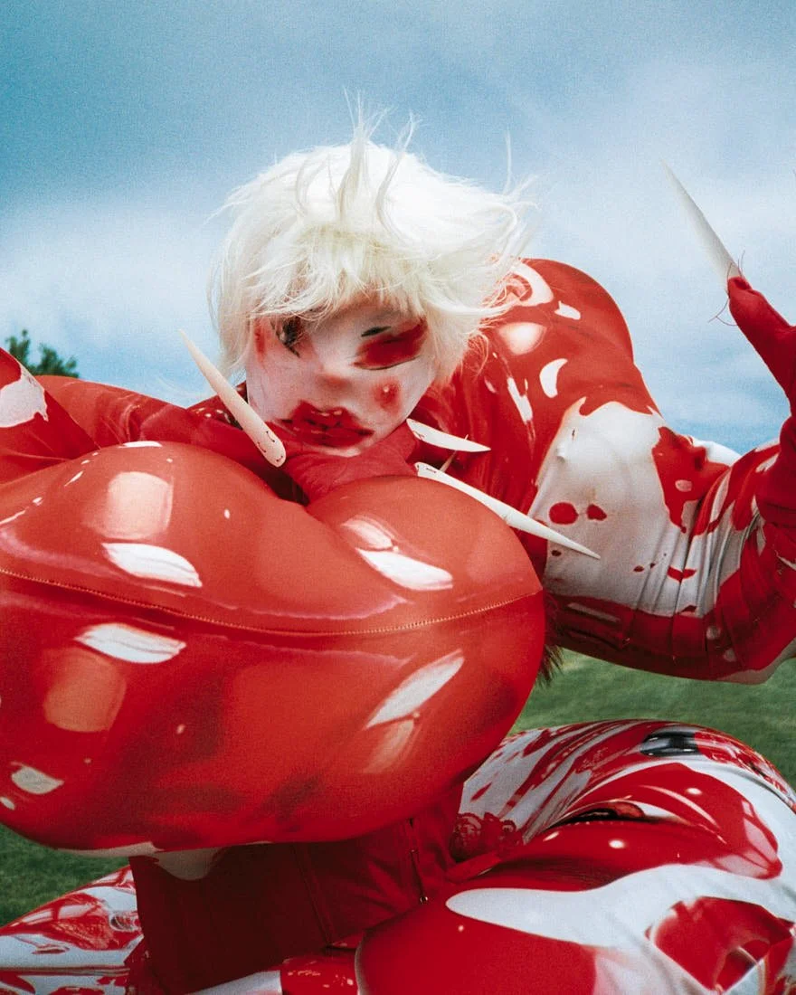 Grebnellaw photographed by Daniil Kudriavtcev for LE MILE Magazine Artist´s Interview
