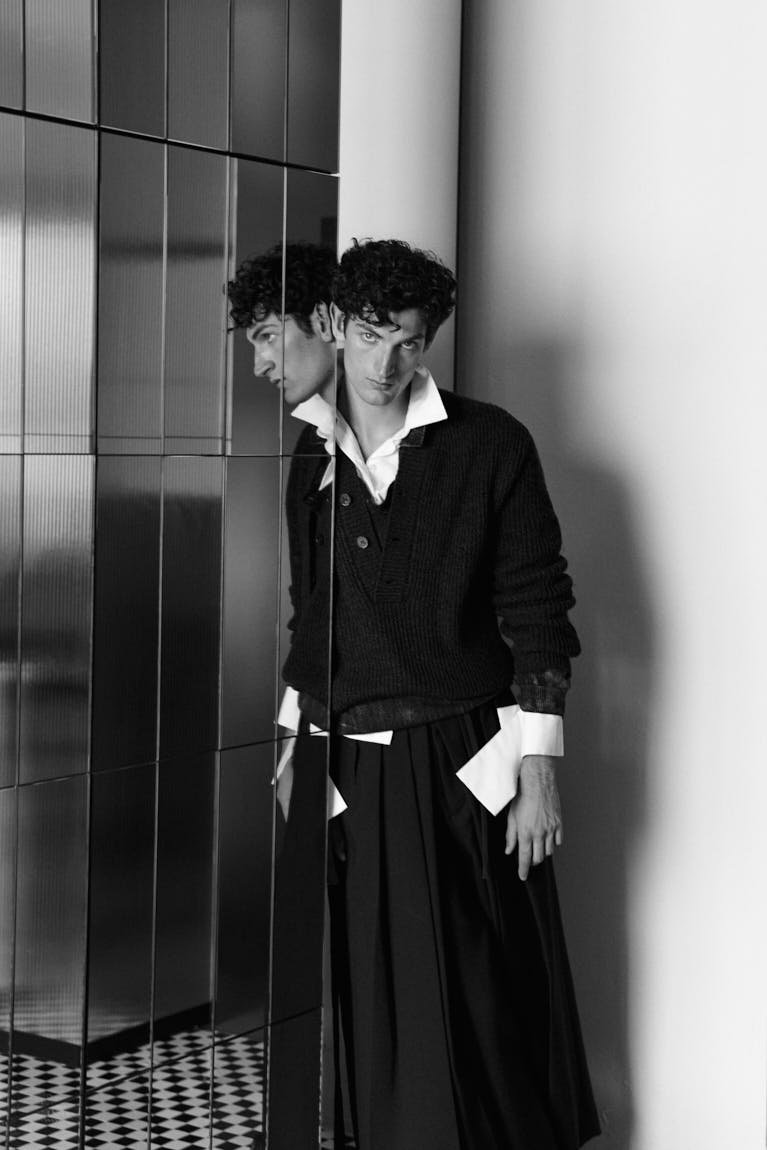 Aaron Shandel for LE MILE Magazine photographer Cosimo Buccolieri Issue 41 FW26 Deja Vu Cover Aaron wears a cardigan by MISSONI, a sweater by AVANT-TOI, a shirt by UNKNOWN ARTISAN and pants by SETCHU