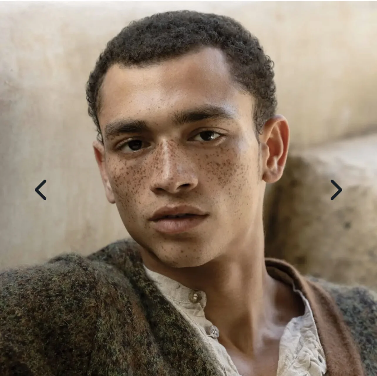 3E57FF6B-16E0-421D-A672-290B2F3FB6AF