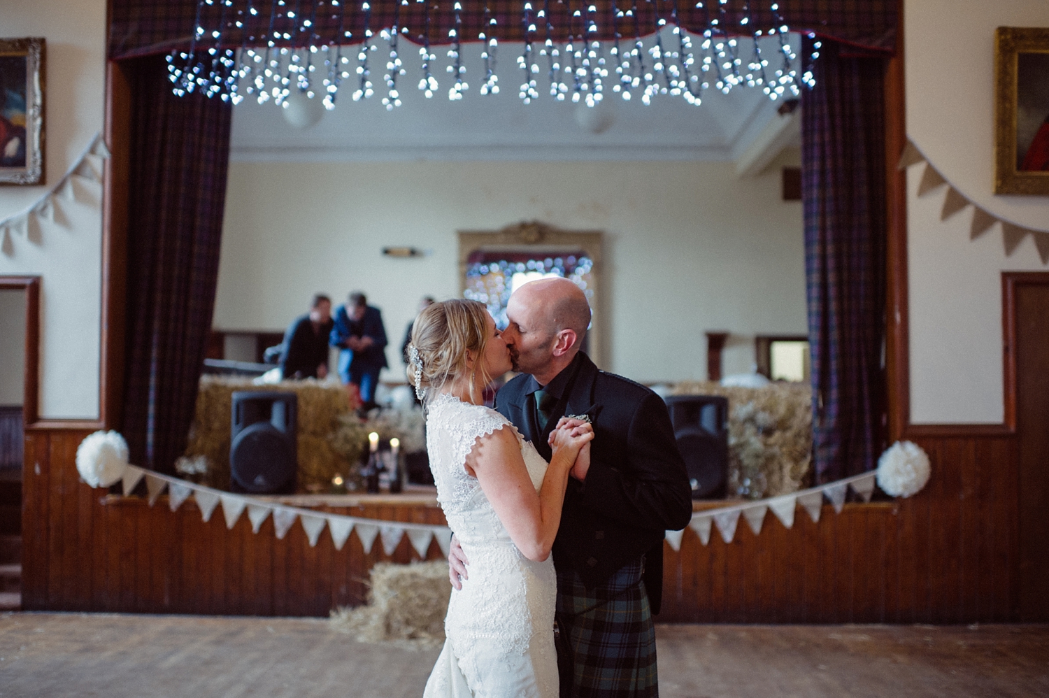 190-lisa-devine-photography-alternative-wedding-photography-skye-scotland.JPG