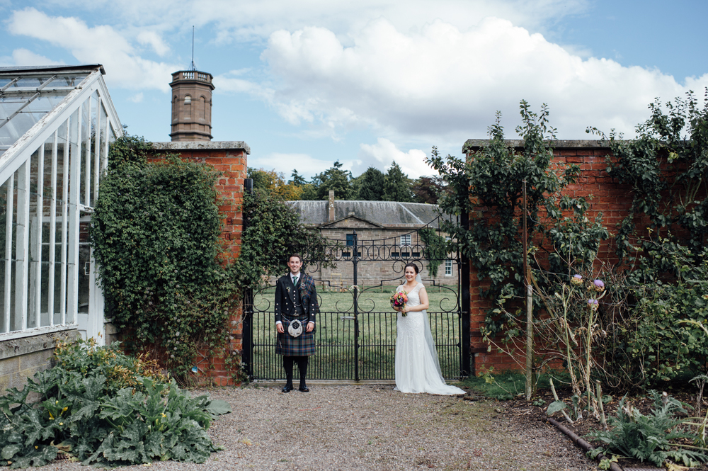 066-lisa-devine-photography-alternative-creative-wedding-photography-glasgow-errol-park-perthshire-scotland-uk.JPG
